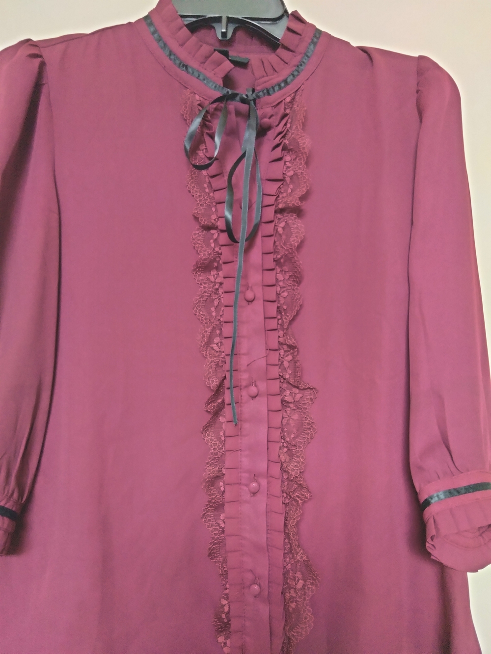 Ruffle Lace Tie-Neck Blouse in Mauve Pink
